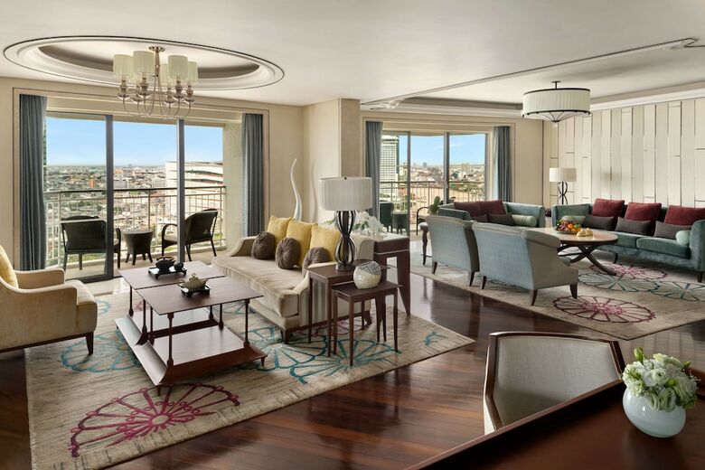 Hotel Shangri-la Bangkok