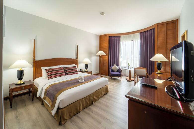 Hotel Century Park