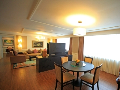 Hotel Ramada Plaza Menam Riverside