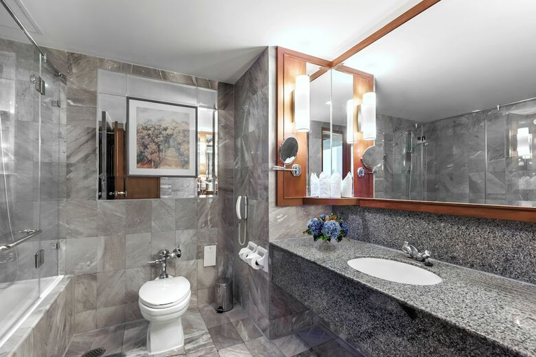 Rembrandt Hotel