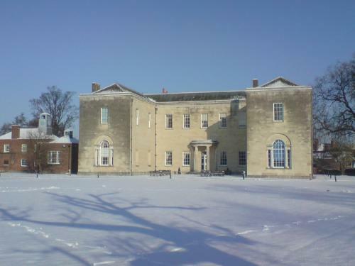 Hotel Hitchin Priory