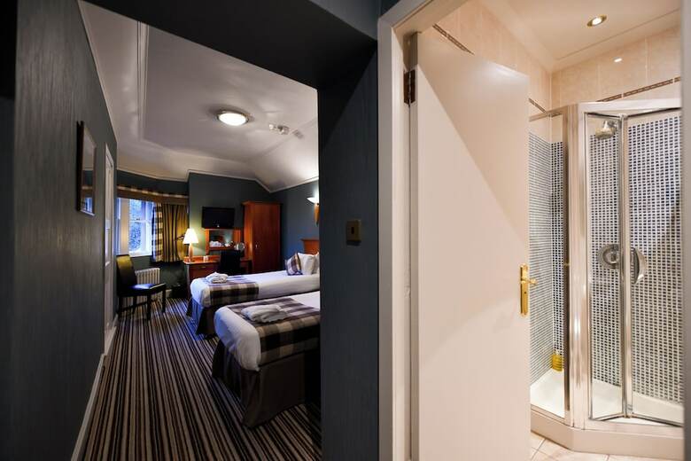 Hostal Savoy Park Hotel