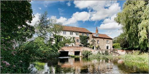 Hostal Sculthorpe Mill