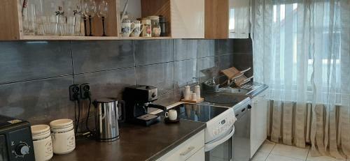 Apartament 27