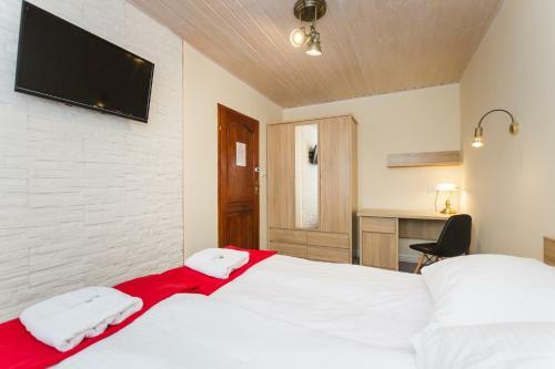 Bed & Breakfast Pokoje Go?cinne Krzy?