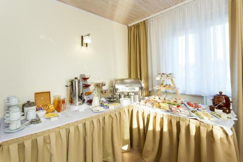 Bed & Breakfast Pokoje Go?cinne Krzy?