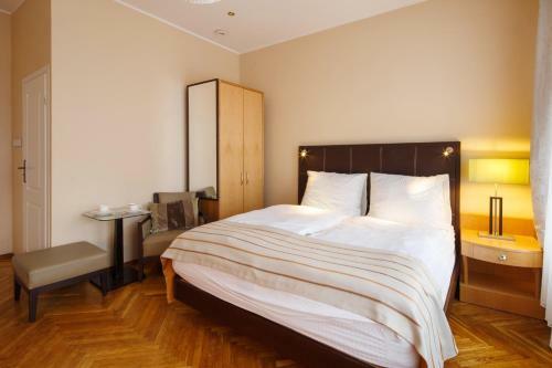 Jagiello?ska 3 Aparthotel
