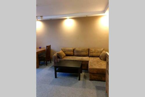 Silent Apartment No Parties Allowed