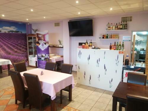 Bed & Breakfast Lawendowy Dworek