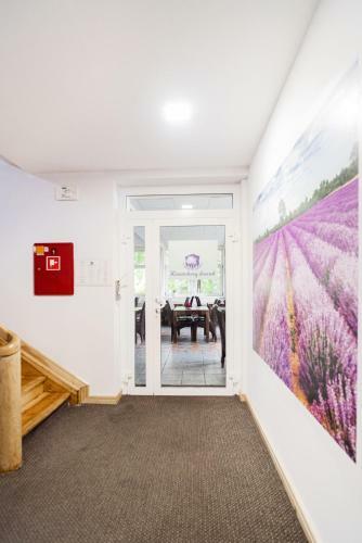 Bed & Breakfast Lawendowy Dworek
