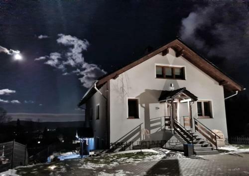 Pokoje Go?cinne Pod Lasem
