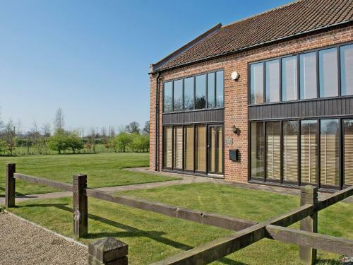 Willow Barn