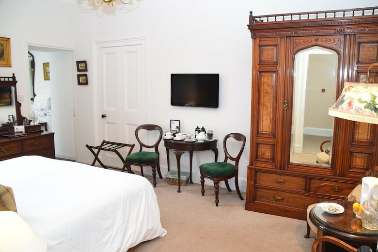 Hostal The Townhouse