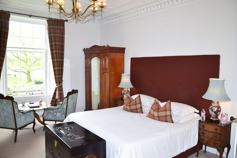Hostal The Townhouse