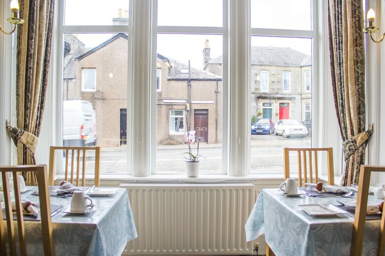 Hostal Hazeldene Guest House