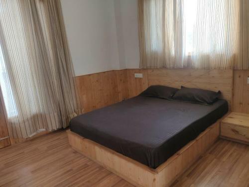 Bed & Breakfast Khazani Stays