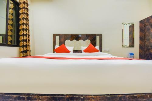 Vaccinated Staff - Oyo 69118 Hotel Relax