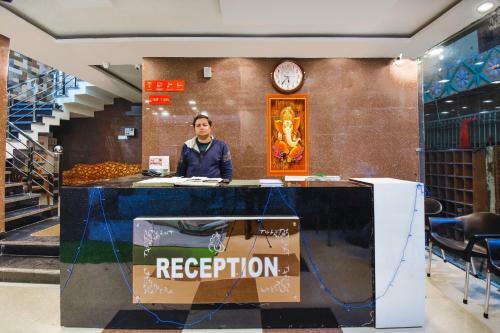 Vaccinated Staff - Oyo 69118 Hotel Relax