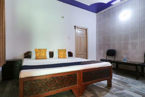 Oyo Flagship 62681 Hotel Deep Residency