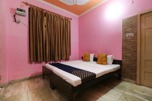 Oyo Flagship 62681 Hotel Deep Residency