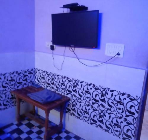 Hotel Radhey Milan By Wb Inn, Kanpur