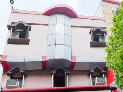 Oyo 75137 Hotel Shree Narayan Regency