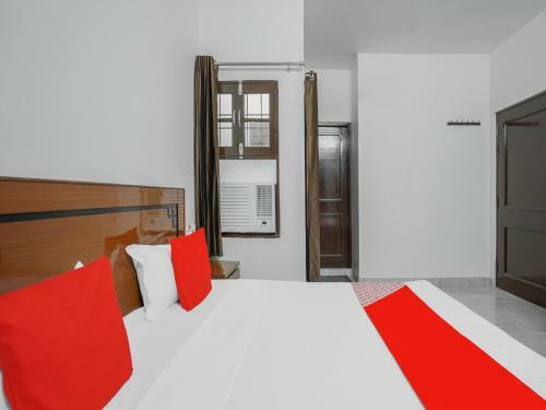 Hotel Oyo 85117 Dream Inn