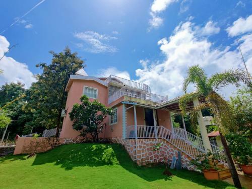 Villa Jenjon Karjat Resort - Casa Rosa