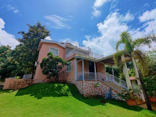 Villa Jenjon Karjat Resort - Casa Rosa