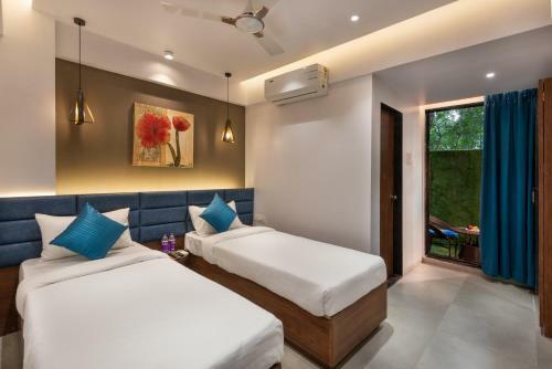 Hotel Paramount Riverfront Resort & Spa, Karjat