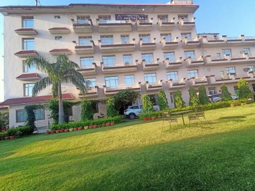 Hotel Jagdamba
