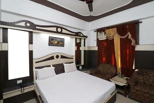 Spot On 40978 Hotel Arya