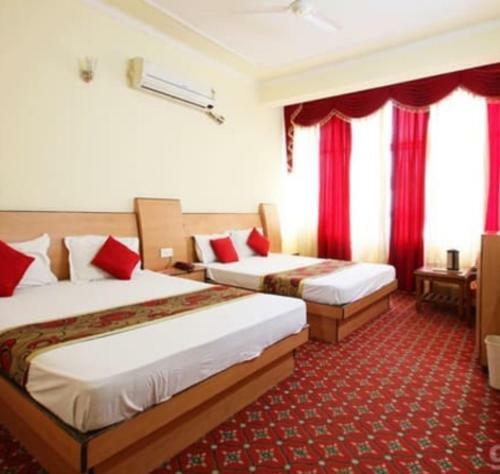 Hotel Aj International