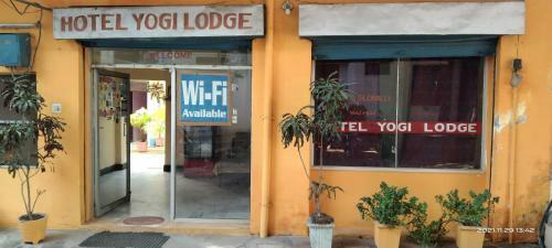 Hotel Yogi Lodge