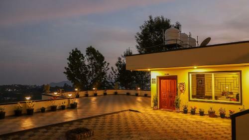 Hostal Aira Residency