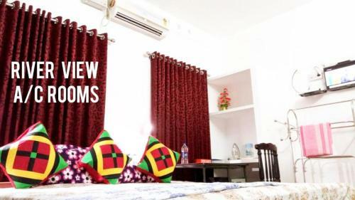 Kuttickattil Gardens With Kitchen