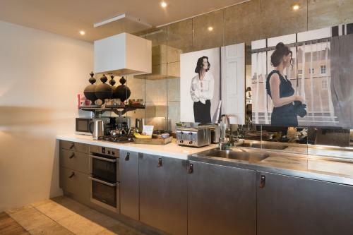 Beach Apartment Pop Up Living