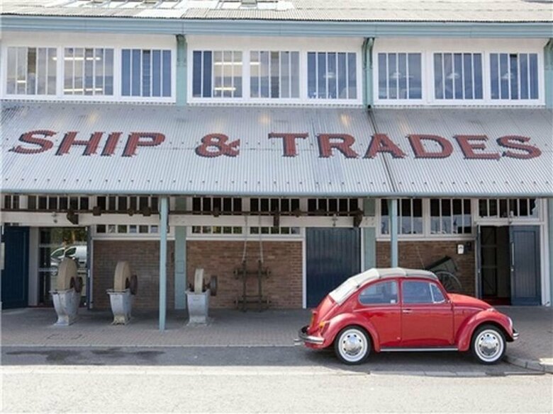 Posada The Ship & Trades
