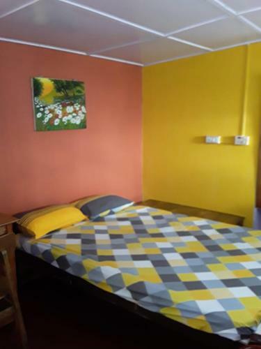 Bend House Top Private One Bedroom Apartment