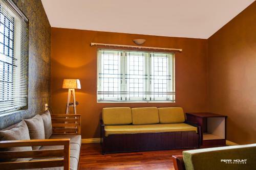Villa Pear Mount Farm House