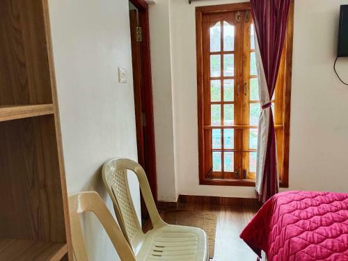 Hotel Sri Akilambiga Residency