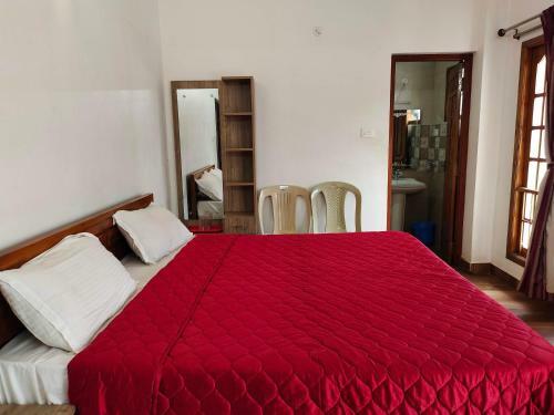 Hotel Sri Akilambiga Residency