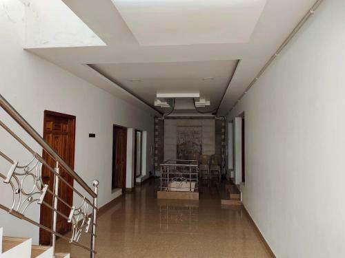 Hotel Sri Akilambiga Residency
