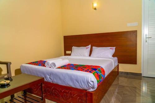 Hotel Yogi Cool Stay Residency