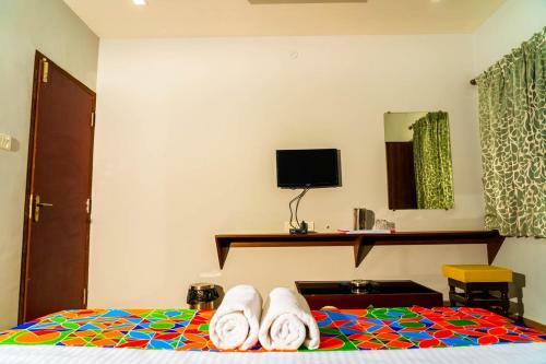 Hotel Yogi Cool Stay Residency