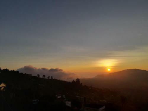 Sunrise Villa
