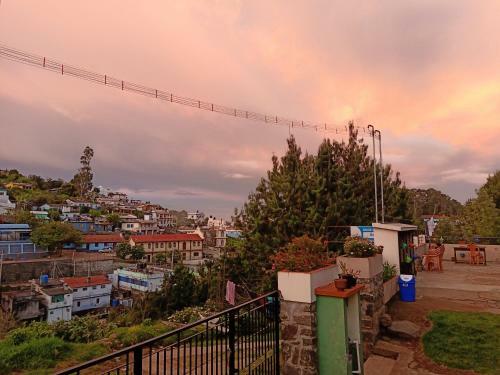 Tree Top Villa Kodaikanal Homestay