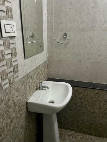 Apartamento Astha Budget Hotel Elite