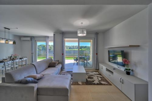 Beautiful Villa Medulin 2