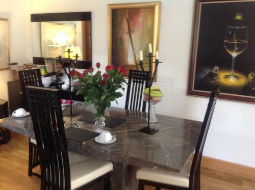 Bed & Breakfast Glenview